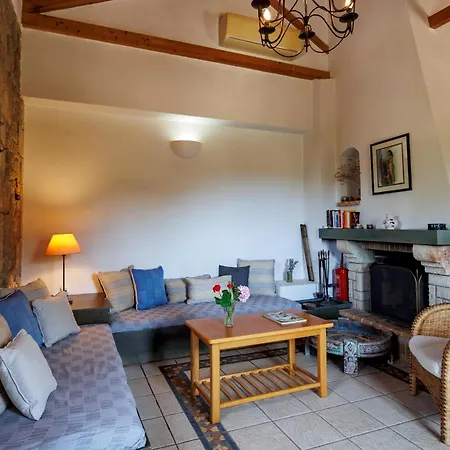 Spiti-eleonas Holiday home